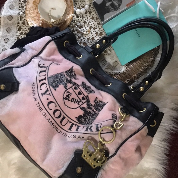 Juicy Couture Handbags - Vintage Y2K Rare Juicy Couture Velour Daydreamer Pink Purse Tote Bow Crest Rare